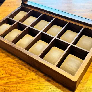 12 watch walnut wood case