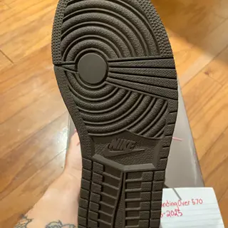 Jordan 1 high og Travis Scott Mocha Size 8 Used [$750] obo