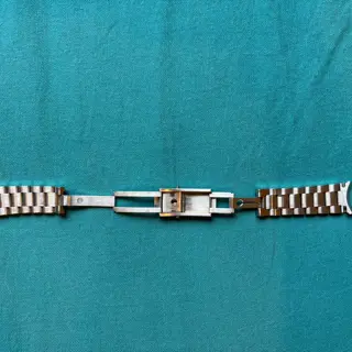 Omega 1610/930 bracelet in great condition