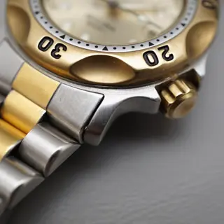 Vintage 1989 Seiko 3E25-0A10 Gold Tone Scuba 200M JDM Quartz Mini Diver Watch - $125
