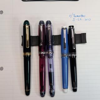 Platinum, Pilot, and Sailor entry level gold nib pens.