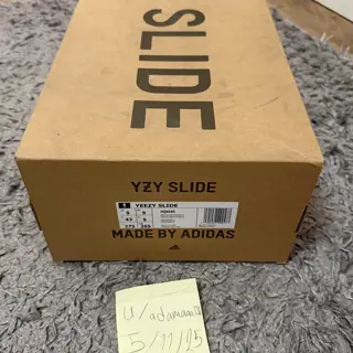Yeezy - Slide Onyx - 9M - Lightly Used [$120]