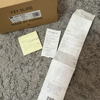Yeezy - Slide Onyx - 9M - Lightly Used [$120]