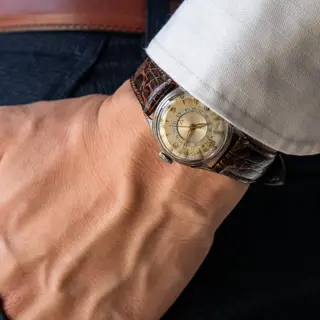 The Seiko Autodator from 1953, Featuring One of Seiko’s Earliest Date Complications. Serviced in Japan.