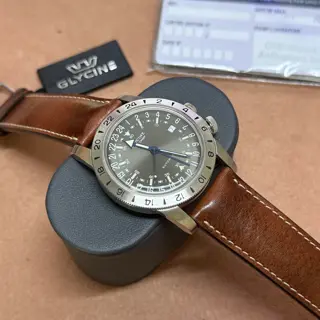 Glycine Airman GL0303 “The Chief” - $525