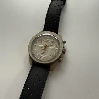 Swatch Moonswatch Mission to Jupiter + extra strap