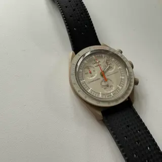 Swatch Moonswatch Mission to Jupiter + extra strap
