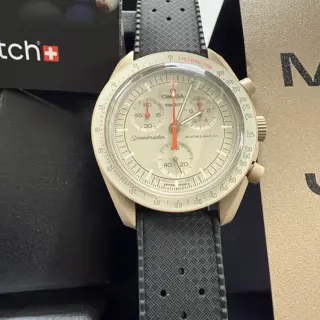 Swatch Moonswatch Mission to Jupiter + extra strap