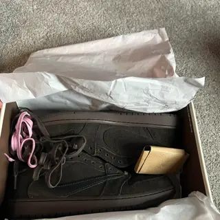TRAVIS SCOTT + SB+ UNC 4’s SIZE 10.5-11