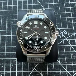 Omega Seamaster Diver 300M Full Kit Excellent Condition Mesh Bracelet