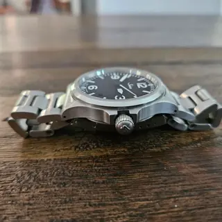 Sinn 556.A on Bracelet Full Kit w/ Paperwork