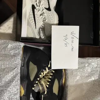 Kobe 6 ‘Sail’ A Ma Maniere ‘Dusk’ Jordan 5 both worn twice max.