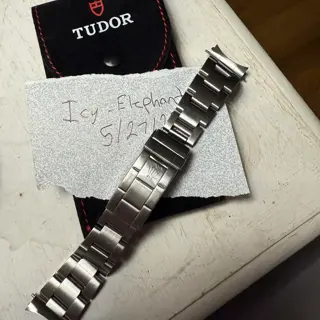 Rolex 93150 bracelet with 501b end links
