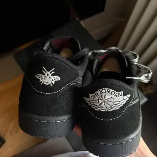 VNDS Travis Jordan 1 Low Phantom Size 10.5 and DS Travis Jumpman Jack TR Sail Size 10.5