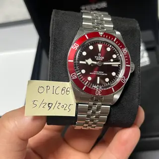 2025 New Release Tudor Black Bay 58 Burgundy on Jubilee Bracelet M7939A1A0RU