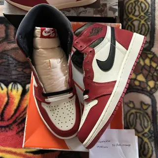DS Jordan 1 Lost and Found Size 9.5 - $325 shipped