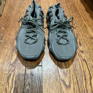 Yeezy 350, 450, Slides - sz11 - $200 for all (NYC/LI, USA)