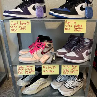 TAKING OFFERS | Check pics for details | SZ 9.5, SZ 10, SZ 10.5 | Jordan 4, Jordan 1, SB Dunks, Yeezy, Air Max | $55 - $130