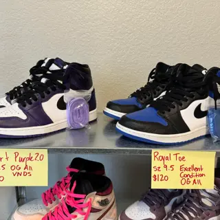 TAKING OFFERS | Check pics for details | SZ 9.5, SZ 10, SZ 10.5 | Jordan 4, Jordan 1, SB Dunks, Yeezy, Air Max | $55 - $130