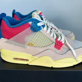 Jordan 4 Retro Union Guava Ice - Size 10 - Used - More in comments