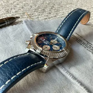 BREITLING Super Avenger, original owner, full set , tv $3380