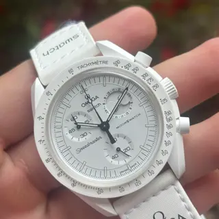 Omega x Swatch Mission to the Moonphase White Snoopy Moonswatch