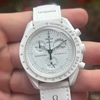 Omega x Swatch Mission to the Moonphase White Snoopy Moonswatch