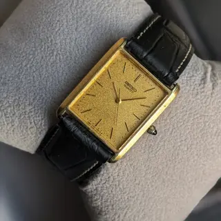 1980's Gold Plated Seiko Stardust Glitter Dial 30 micron gold Tank Style Dress Watch Battery operated 6030-5510 Price: 120$