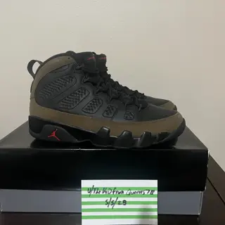 Air Jordan 9 Olive 2024 size 9 WORN 1X 110$ shipped. PayPal invoice only.