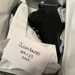 Size 9 2022 Jordan 6 Chrome $220 OBO