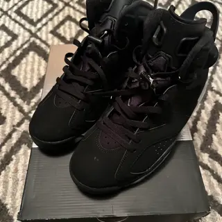 Size 9 2022 Jordan 6 Chrome $220 OBO
