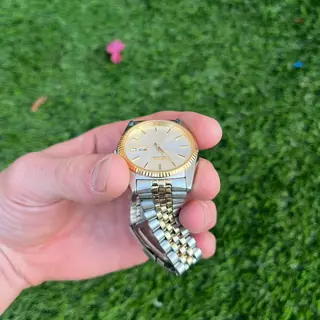 Vintage Seiko Quartz $105