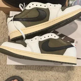 Jordan, Travis, Sb Dunk sz 11: $50-$525 spring cleaning