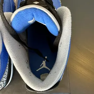 Jordan 3 Retro Varsity Royal Cement - Size 10.5 - Used - Price in comments