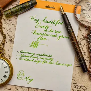 Beautiful Vintage Onoto Green Translucent Full Flex 14c gold nib Massive Ink Capacity