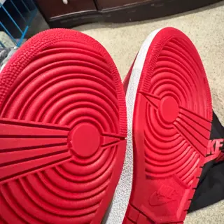 DS Jordan 1 Hi ‘85 Varsity Red size 10.5m $225 shipped and invoiced