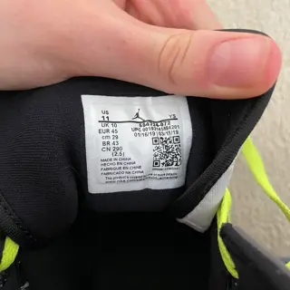 Jordan 1 Gunsmoke volt UK10 £40