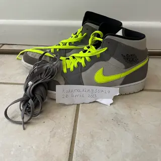 Jordan 1 Gunsmoke volt UK10 £40