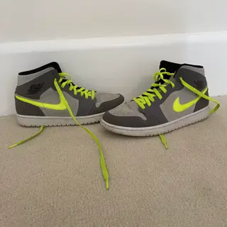 Jordan 1 Gunsmoke volt UK10 £40