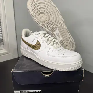 Nike af1 snakeskin Sz 9 used og all $50