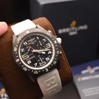 Breitling Endurance Pro 44mm white dial - Complete Kit