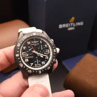 Breitling Endurance Pro 44mm white dial - Complete Kit