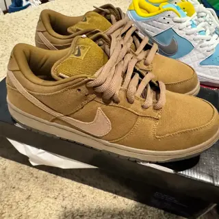 SB 🔥 sale. All size 11 (but 1). All DS (but 1)