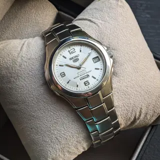 Discontinued SEIKO 5 SNK619 - 21 Jewels Automatic 30m Watch ref 7s36-01r0 - Price $199