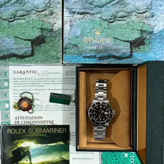 Rolex Submariner Date 40mm Ref.16610 Box & Papers