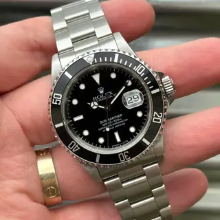 Rolex Submariner Date 40mm Ref.16610 Box & Papers