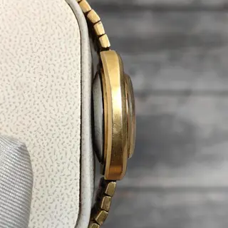 Omega Ladies Gold 566.0087 All Original - $290