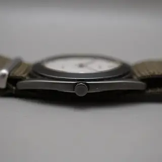 Vintage 1994 Seiko Avenue SAKC047 7N01 White Dial Black Case Quartz Watch - $90