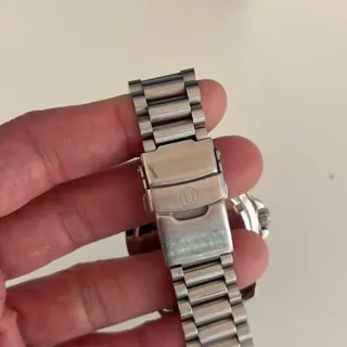 Seiko SNE573 solar diver + extras.