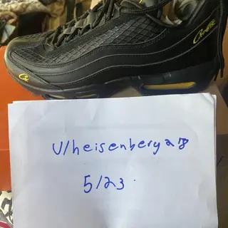 size 9.5 honey black air max 95 corteiz DS $220 shipped